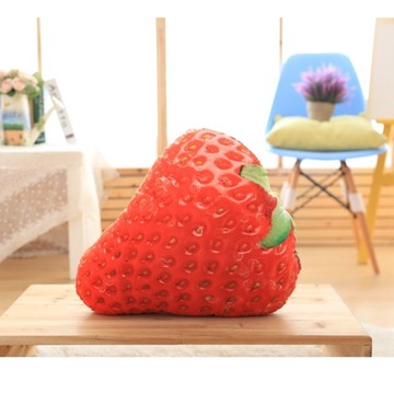 【家寵LOVEHOME】 LOVEHOME 水果總動員草莓抱枕 草莓靠墊抱枕