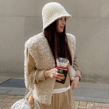 馬甲．韓系羊羔絨厚款保暖背心．白鳥麗子