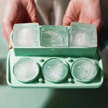 APP下單享點數9% 食品級硅膠冰塊模具冰格冰球家用按壓軟制冰儲存盒冰盒輔食冷凍格