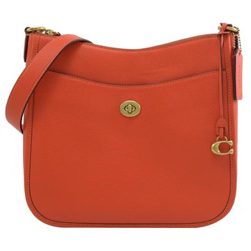 COACH C8483 Chaise 荔紋皮轉釦造型斜背包.橘紅