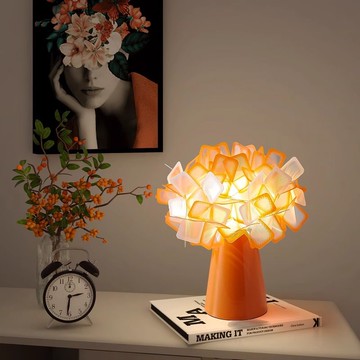 現代簡約創意花瓣臥室床頭燈北歐創意設計師溫馨沙發邊幾裝飾臺燈