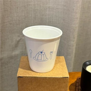原創手繪布丁創意仿紙杯造型陶瓷骨瓷手握白色咖啡杯牛奶杯杯子