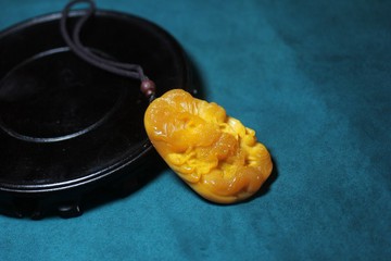 【祥龍】項鏈/龍生肖吊墜/龍牌黃龍玉/寓意大業有成/前途無量