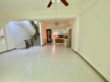 高雄大學 東區別墅 寧靜致遠 大氣面寬 ｜高雄市楠梓區大學三街