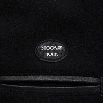 エフエイティー FAT SKOOFAM スクーカム コラボ スタジャン 革