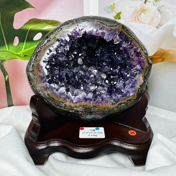 美啊！頂級烏拉圭 紫水晶洞ESPa+✨75號3.12kg❤️綠橘瑪瑙邊 口寬洞深 紫水晶 水晶洞 錢袋子 A1633