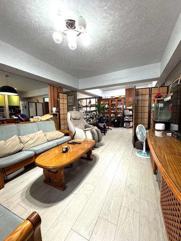 鳳山曹公國小/鳳山火車站旁稀有五房質優華廈｜高雄市鳳山區協和路