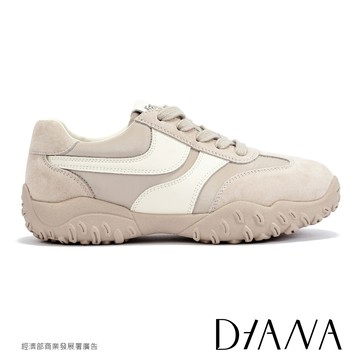 DIANA 復古運動感絨面綁帶平底德訓鞋 米色 #55857