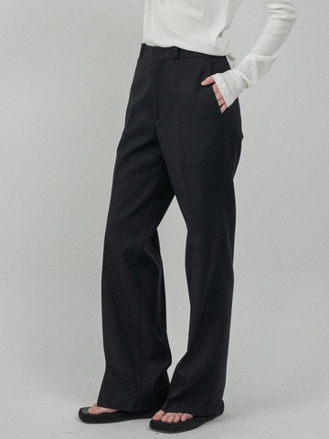 Essential Boot-Cut Trousers [Black]