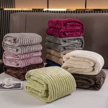 新款加厚寬抽條剪花仿兔毛絨牛奶絨法蘭絨毛毯蓋毯四季通用