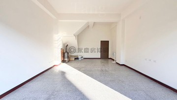 雙面臨路❗絕美採光雙車位❗輕屋齡五房雙主臥❗｜台中市北屯區廍子巷