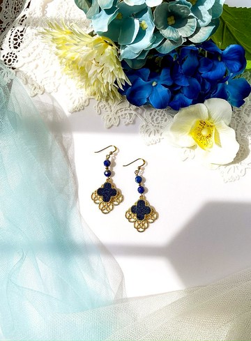 RURI | 925純銀 靛藍繡花四葉草 雕花 垂吊式 耳環 耳夾