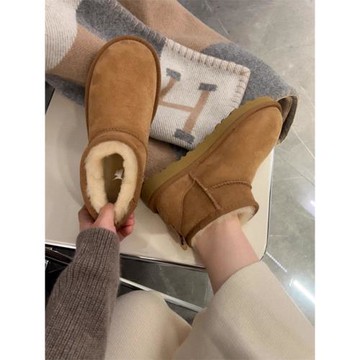 2025新款冬季雪地靴女羊皮毛一體周冬雨同款短筒迷你低幫加厚棉鞋