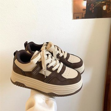 美式復古厚底板鞋女學生2025早春新款ins百搭休閑運動鞋面包鞋潮