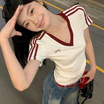 【砂糖夢境】蝴蝶結甜辣條紋正肩V領短袖t恤女夏季修身拼色美式辣妹短款上衣潮