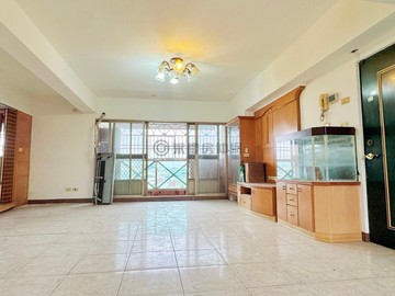 忠孝國小千坪公園雙戶樓中樓(Q1)6房多空間｜屏東縣屏東市豐年街