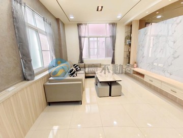 瑞隆商圈&籬仔內捷運站 邊間車庫翻新透天｜高雄市前鎮區崗山西街