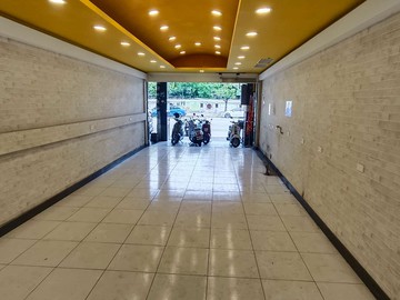 捷運黃線高科大建工大順商圈透天大地坪店面｜高雄市三民區建工路