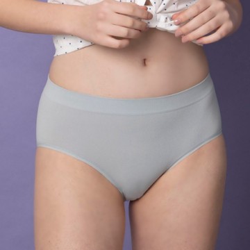 華歌爾 一碼通穿-樂Panty M碼中腰三角褲(舒適灰) 舒適腰圍 減輕束縛 貼身抗菌