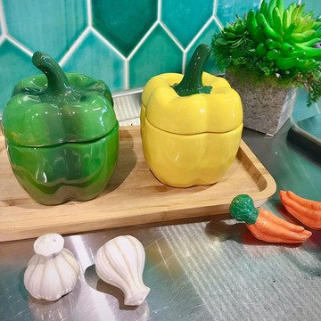 俄羅斯Kuchenland 蔬菜造型陶瓷調味罐2入組 2款任選 - 蒜頭一組2入+紅蘿蔔一組2入