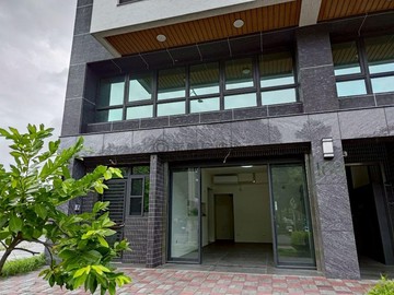 新營長勝公園全新店面+車位｜台南市新營區新長勝二路