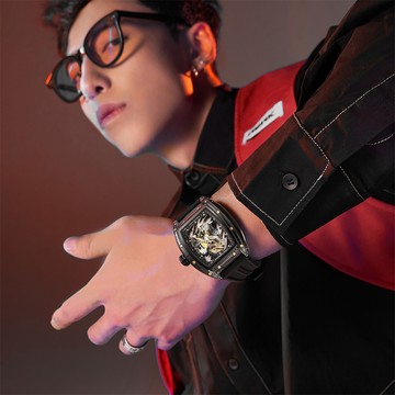 【Mark fairwhale 馬克菲爾】山海經 麒麟系列 鏤空 傳說 經典 潮流 夜光 腕錶 男士 機械錶 6890