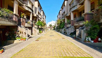 社區稀有釋出！喬家大院大地坪透天別墅｜台中市西屯區福雅路