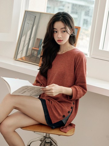 假兩件條紋拼接下襬七分袖上衣