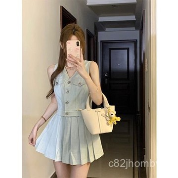 高端時尚2025牛仔百褶淺套裝小衆夏純色新款設計感馬甲半身裙精緻