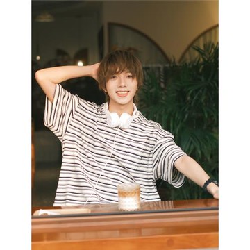 SVOLCIMA 日系復古寬松顯瘦廓形條紋口袋cityboy情侶落肩短袖T恤