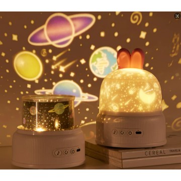 浪漫精靈投影燈【多款可選】 投影燈 小夜燈 八款音效 投影 夜燈 禮物 交換禮物 宇宙星空 戀人 生日派對 海洋世界