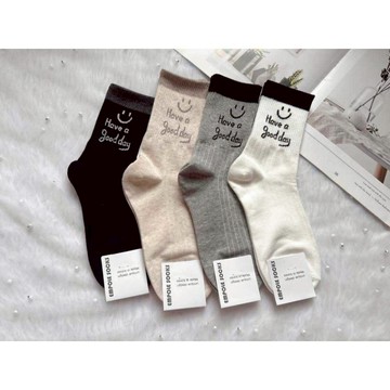 韓系中筒襪 螺紋中筒襪 英字中筒襪 微笑中筒襪 韓系螺紋襪 英文字襪 微笑襪 素面中筒襪 螺紋英字襪 台灣賣家 台灣出貨
