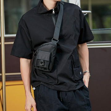 【免運/可開票】男士斜挎包迷你胸包男潮牌小掛包個性潮流單肩小背包包男包手機包