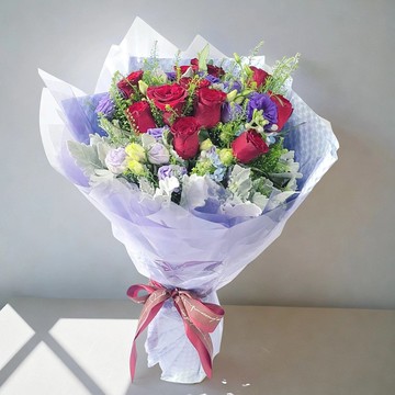 格蘭花店 - 鮮花花束 (11支紅玫瑰及襯花)