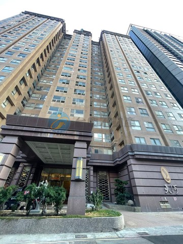 亞灣區愛河美景2房小豪宅｜高雄市前金區市中一路