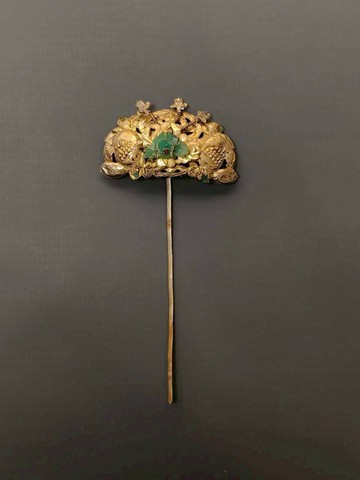 老鎏金翠玉花卉髮簪 – 古董髮飾 / 祈福護符 / 帽花 - 純古董