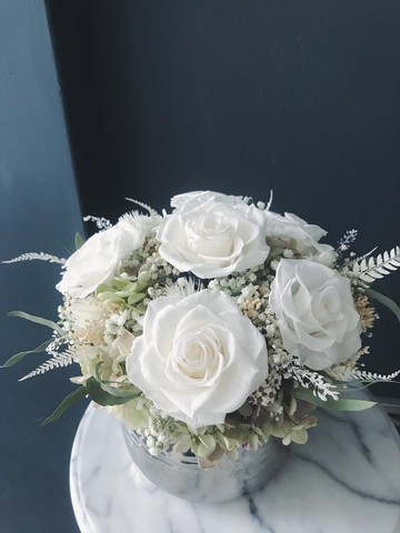 畢業花禮純白之戀永生花不凋花滿天星乾燥花玫瑰桌花恆星花