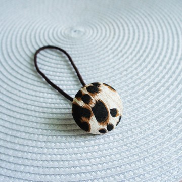 Lovely【豹紋包扣鬆緊髮束】咖豹 (1個)