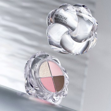 萬聖彩妝禮👻【Muzigae Mansion】扭轉繩結四格眼影盤✨ 收禮者可自選色號 全5色 #開運妝容 #女生送禮 #幸運扭繩四格眼影盤