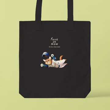 專注當下 / 可容納 A3 尺寸的托特包