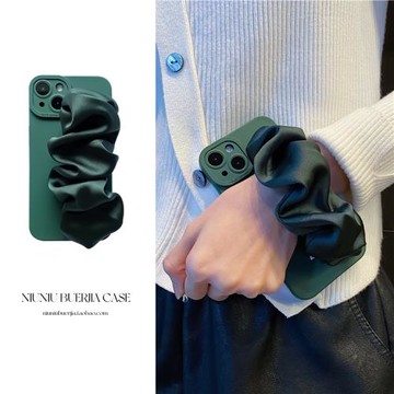 高級感蒼嶺綠彈力褶皺腕帶適用oppoReno14手機殼8pro+防摔13松緊12皮筋11軟10創意Findx9/7女x8ultra絲綢x8s+