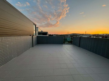 後龍高鐵/富學市/邊間無敵視野全新透天｜苗栗縣後龍鎮新港三路