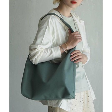 日本 zootie - [推薦]輕量耐裝 柔軟皮質肩背包-藍綠 (40x25cm)