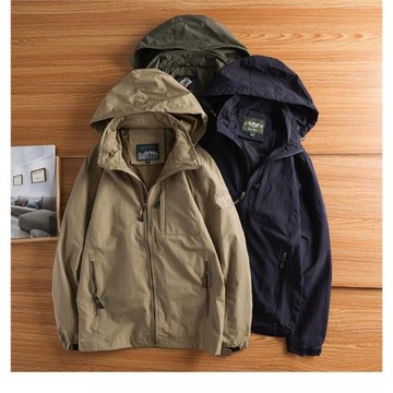 新款男士外套春秋夾克沖鋒上衣寬松休閑百搭防風防水戶外運動夾克