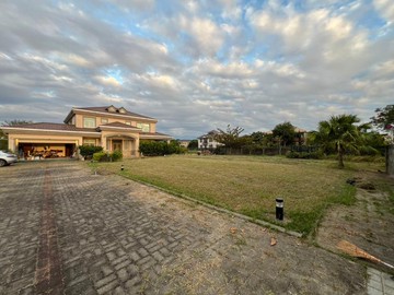 美濃老闆最愛合法RC農舍#3分多農地#前庭後院#｜高雄市美濃區中山路二段