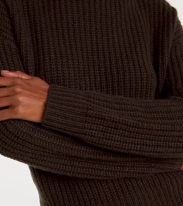 Lisa Yang Julina cashmere turtleneck sweater