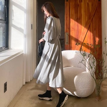 ANNAS 正韓 假墊肩 肩膀造型 洋裝 長袖 長洋裝 長裙 棉質 縮腰 顯瘦 百搭 素面 顯瘦 韓國