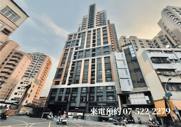 ￥【獨家】高醫建工雙商圈｜邊間明亮｜時尚三房車位｜高雄市三民區民族巷