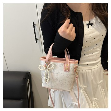 【✨台灣出貨✨特賣】👜夏天百搭 水桶包包女2026新款高端大氣小個子高級感輕奢超火小衆斜挎包