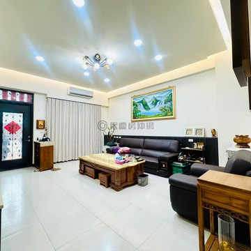 林園市區旁 | 挑高超大客廳 |屋況漂亮直接入住｜高雄市林園區五福路